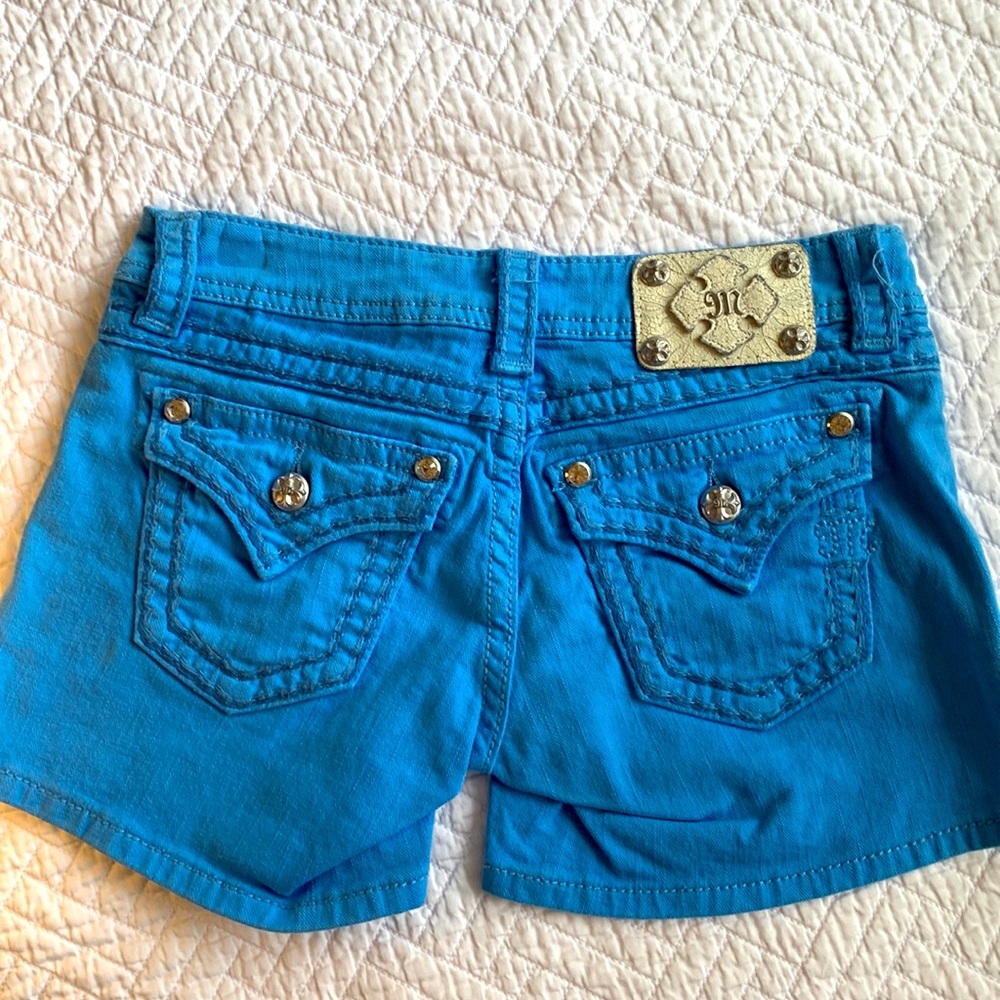 💙Blue Miss Me shorts - Size 25